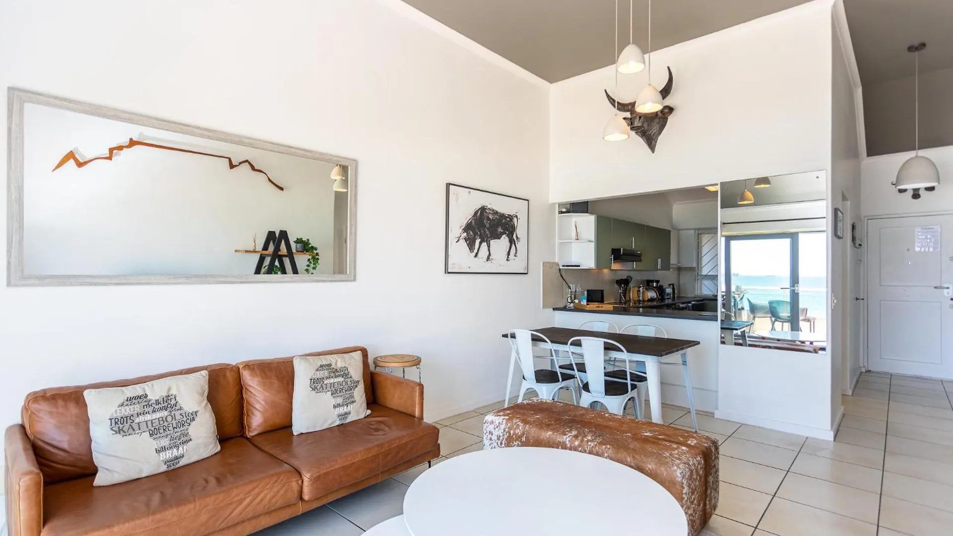 Sea Spray B403 By Ctha Apartment Bloubergstrand 0*,  South Africa