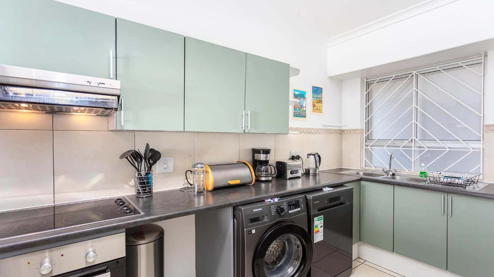 Sea Spray B403 By Ctha Apartment Bloubergstrand