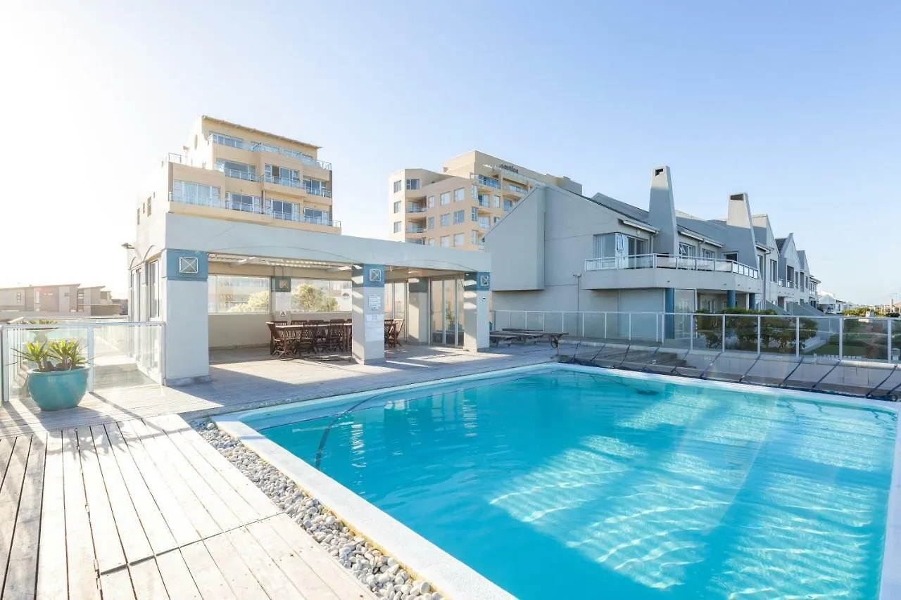 Sea Spray B403 By Ctha Apartment Bloubergstrand